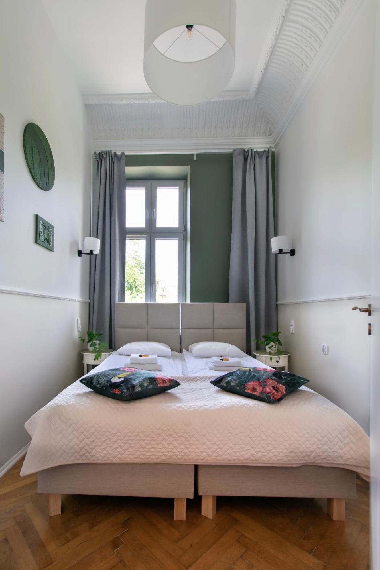 Vintage Apartment Gertrudy Street คราคูฟ ภายนอก รูปภาพ