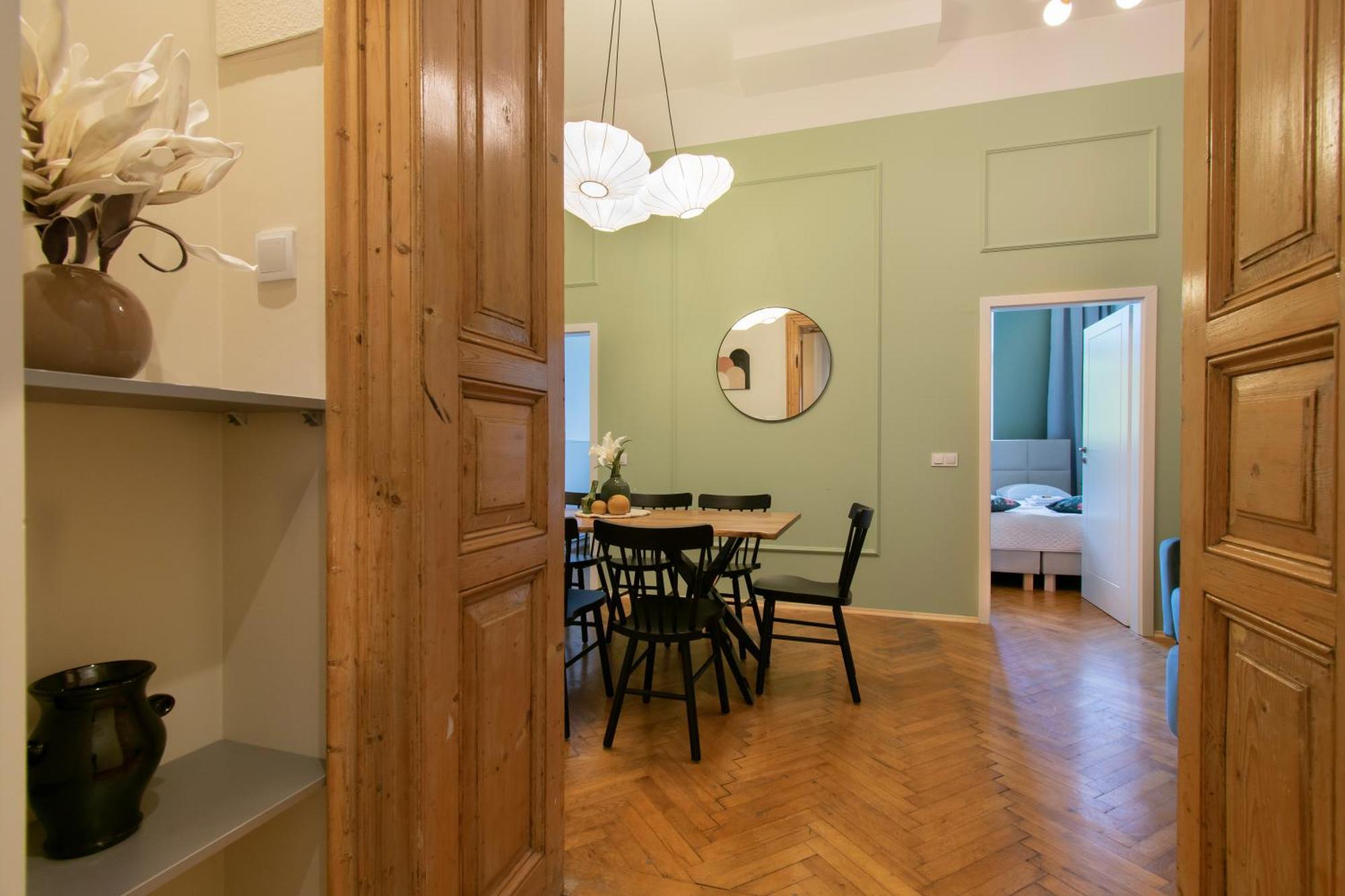 Vintage Apartment Gertrudy Street คราคูฟ ภายนอก รูปภาพ